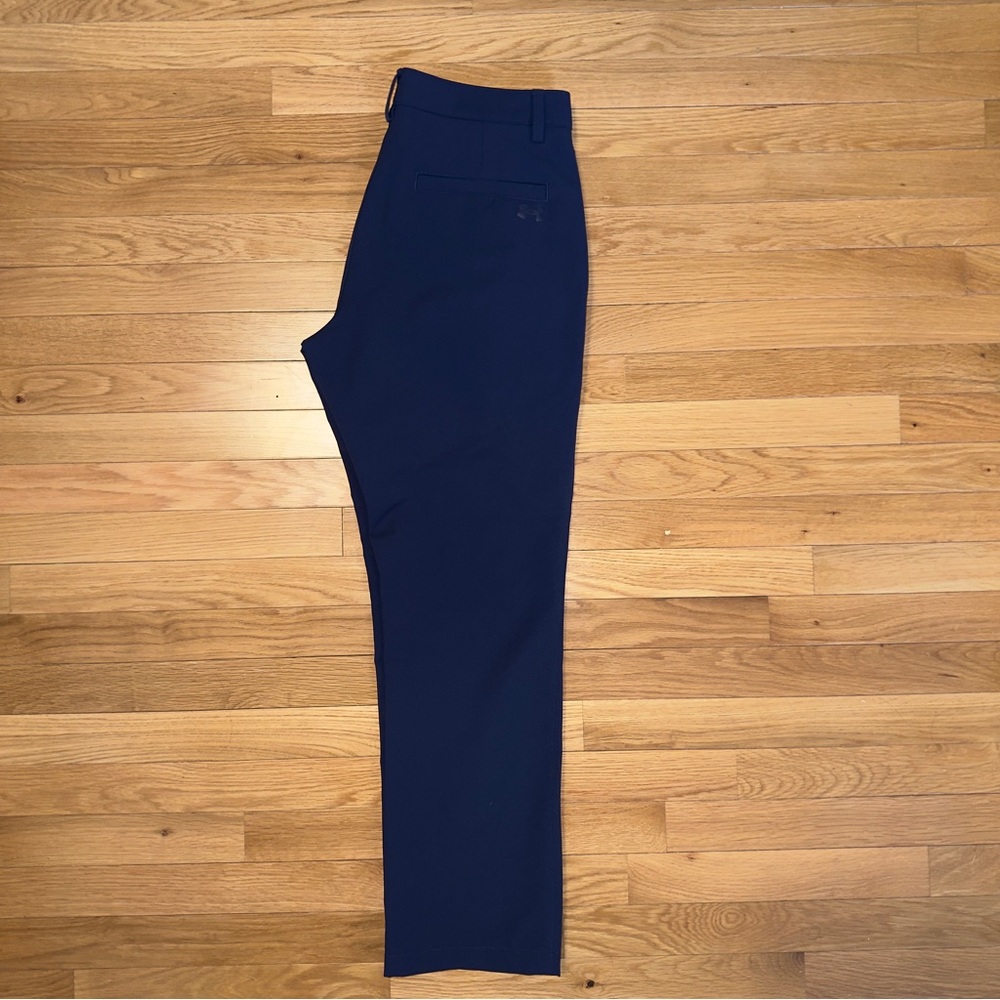 Under Armour Navy Athletic Men’s Golf Pants with Logo. 32/29” Comfortable.